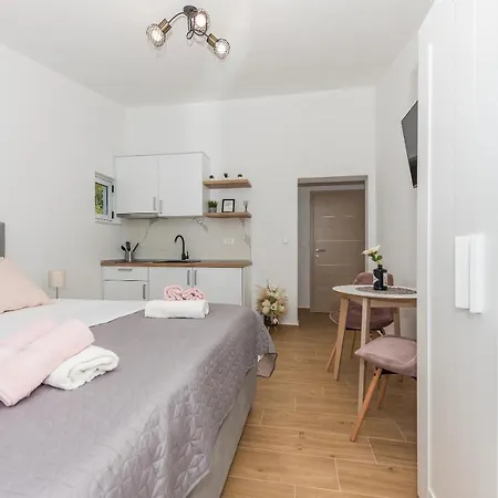 Milka マカルスカ